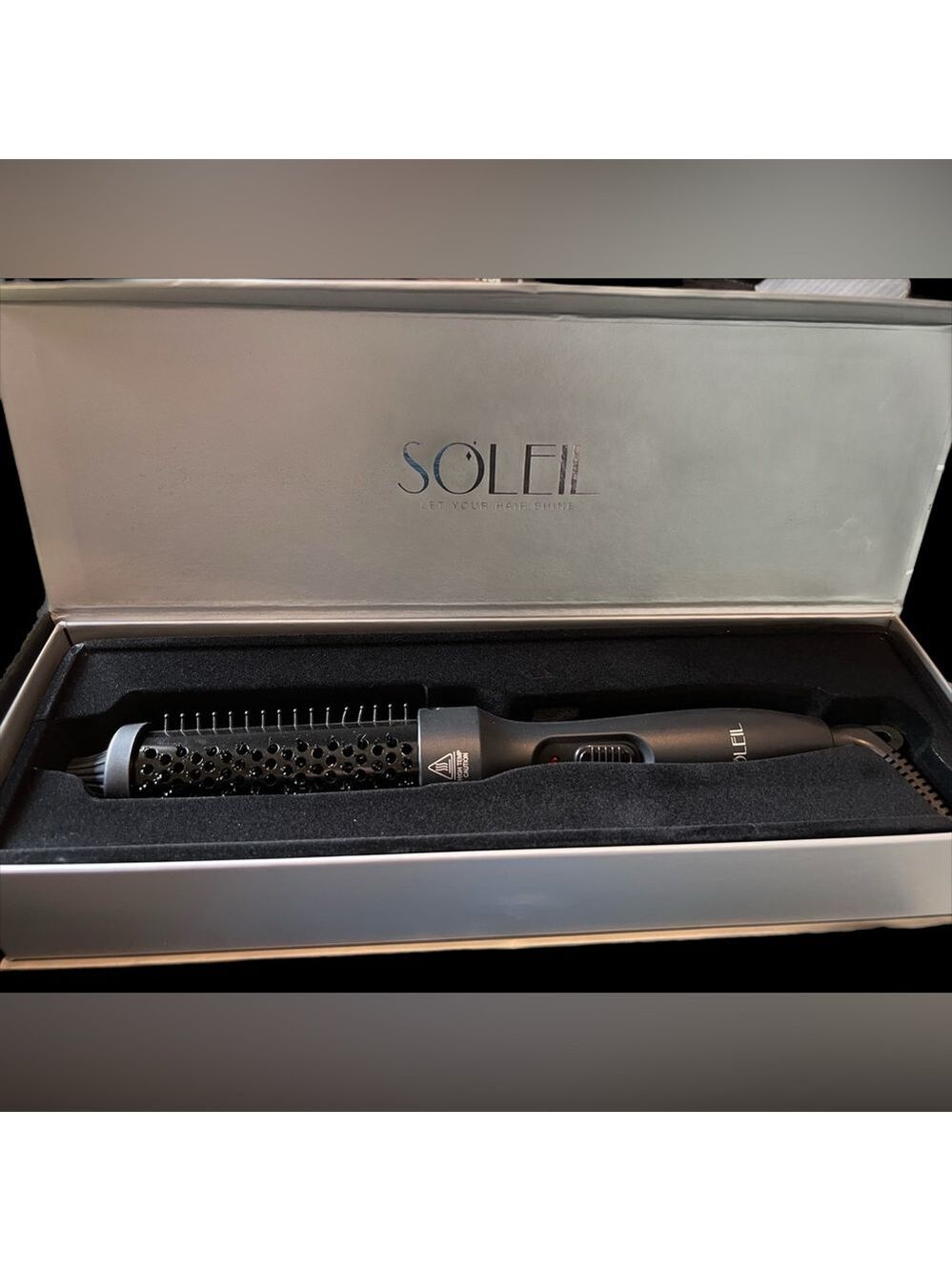 NIB Soleil Professional Thermal Brush 1 1/2” in Black
